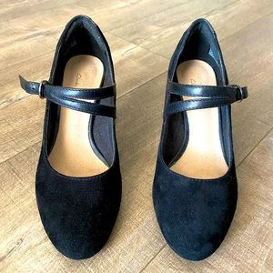 Clarks Dancer Reece heels size 6